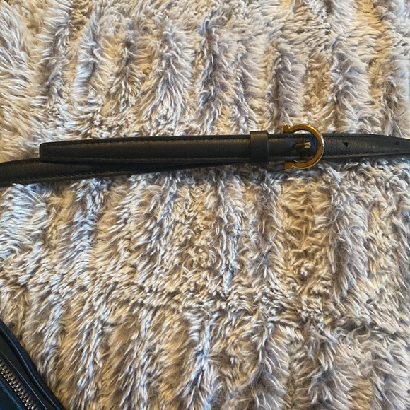 Salvatore Ferragamo NWOT ‘Trifolio’ shoulder handbag - Picture 4 of 13